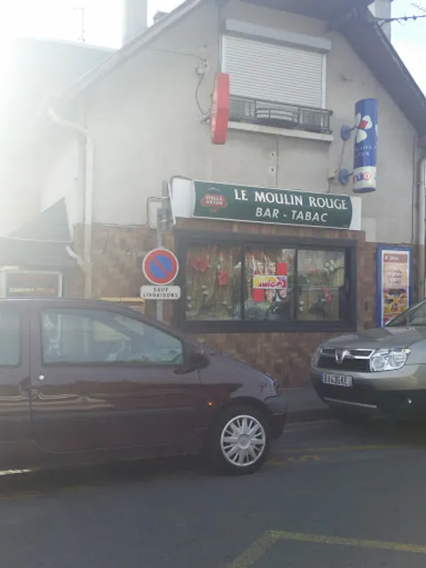 Le Moulin Rouge
