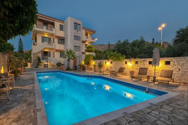 Nancy - Chara Apartments