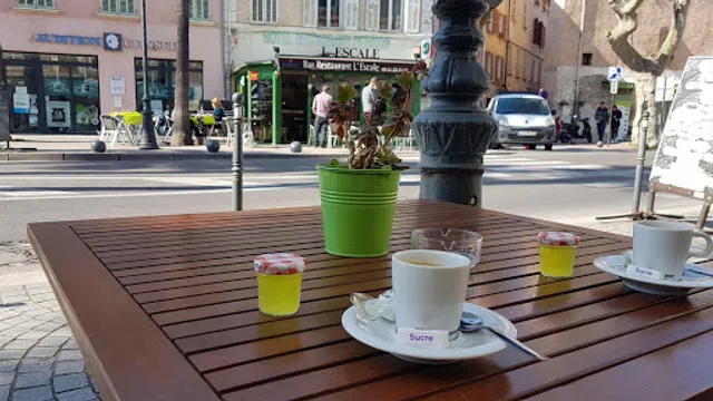 Restaurant "Café Le France"