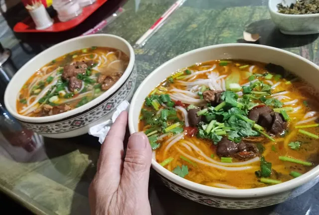 Ding's Mengzi Cross-Bridge Rice Noodles