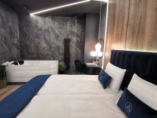 Jacuzzi Apartment Main Square