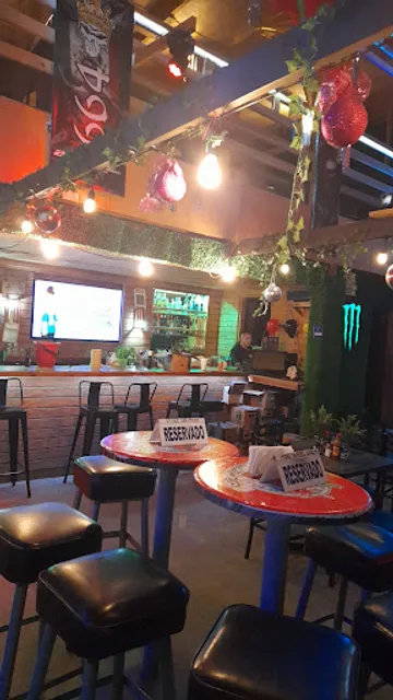 Clamatos y Mariscos La 9