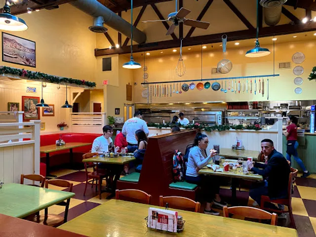 Mary's Pizza Shack - Sonoma Plaza