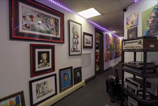 Custom Creations & Frsh One’s