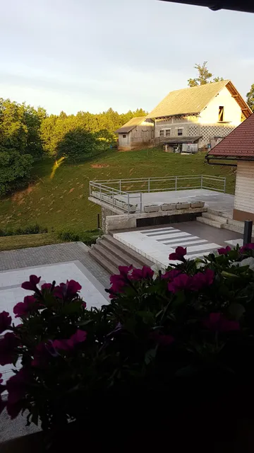 HIŠA NASPROT SONCA, KVANT D.O.O.