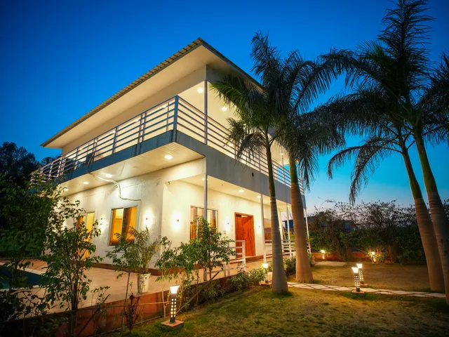 Rosewood Party Farms Noida