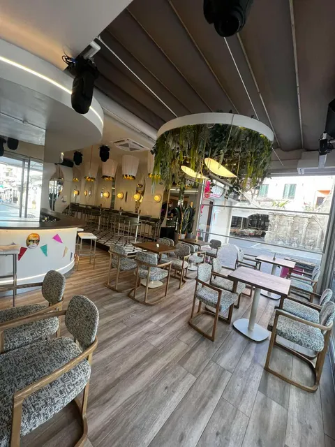 Cul de Sac Cafe - Bar - Restaurant