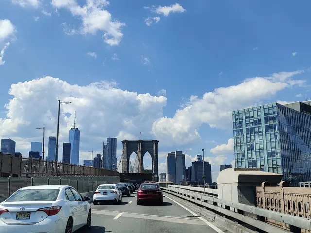 Brooklyn Bridge Bike Lane