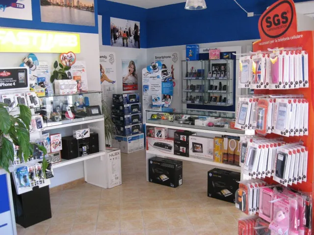 Cellulopoli di Giuseppe Maria Cucchiara