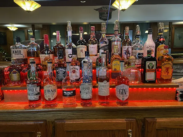 Arrowheads Bar & Grill