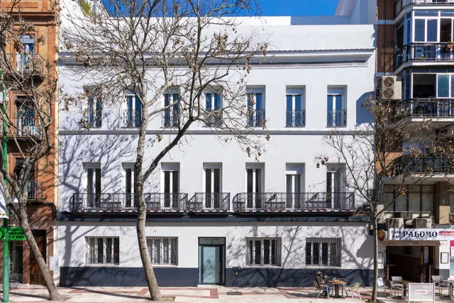 Genteel Home Recaredo