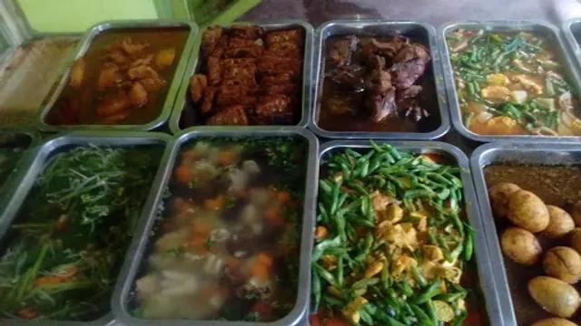 Warung Lalapan Ndower