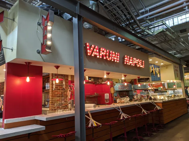 Varuni Napoli