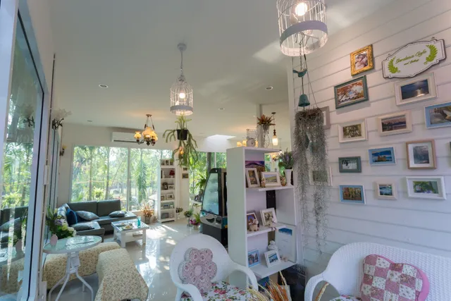 Gardena Cafe and Gallery