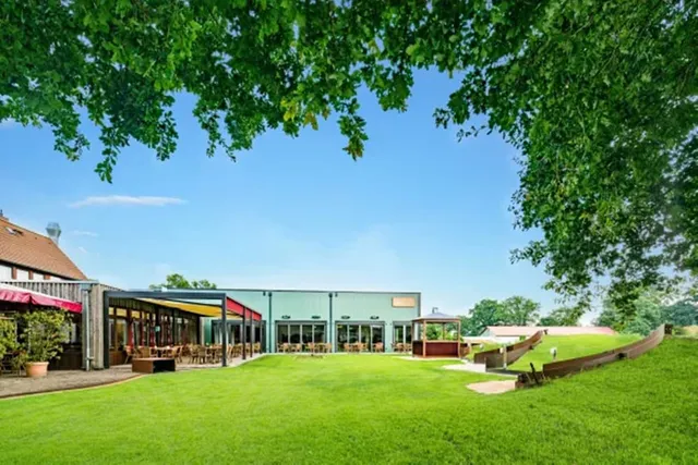 Balland's Hotel & Restaurant