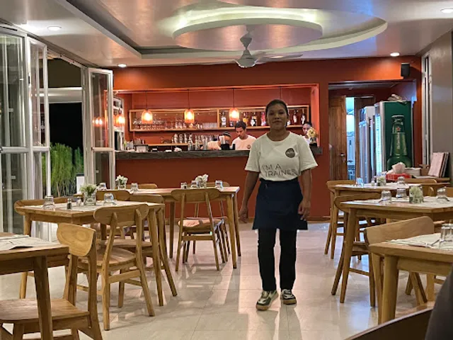 Alma Restaurant Komodo