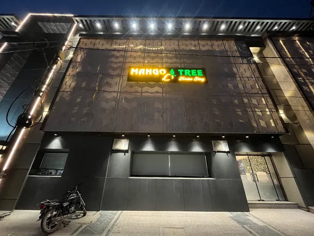 Hotel Mango Tree & Suites