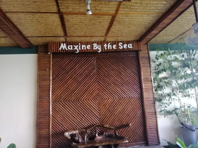 Maxine By The Sea Seafood Restaurant