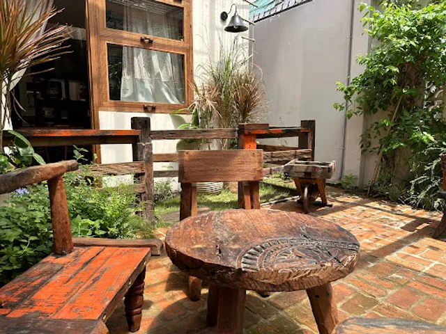 Achuchi Sound Healing & Coffee