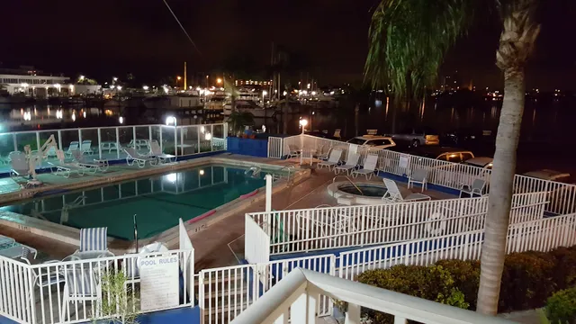 Sea Captain Resort on the Bay