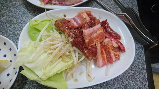 焼肉のまんぷく