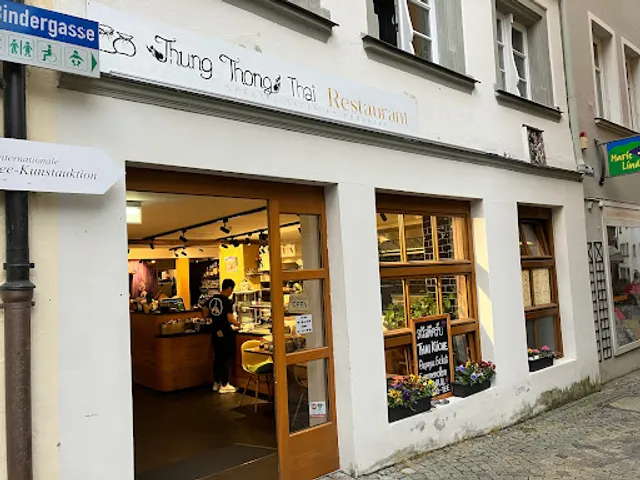 Thung Thong Thai Restaurant