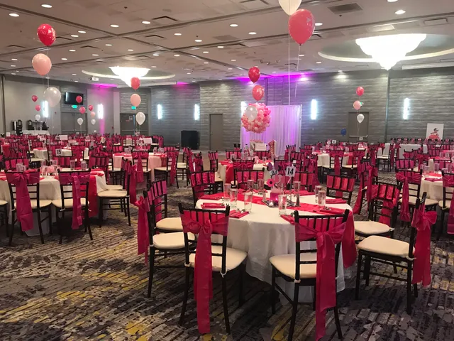 Skokie Banquet & Conference Center / Holiday Inn & Suites Chicago North Shore