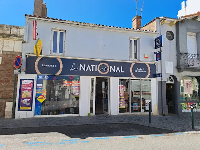 Le National Café