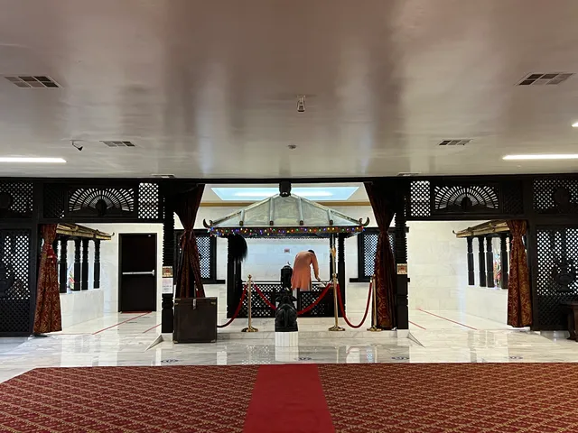 Shree Pashupatinath and Buddha Mandir (Hindu Temple)