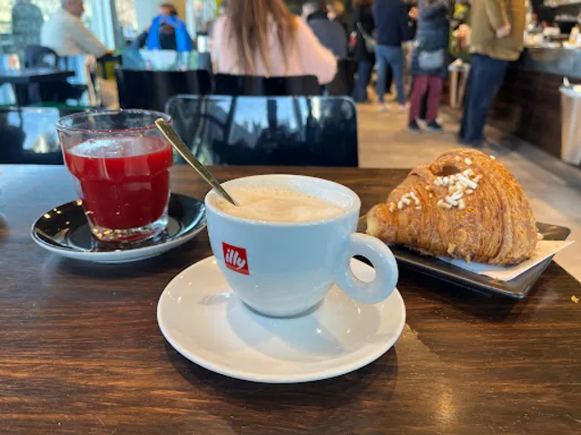 Portello Caffe Milano Piazza Portello