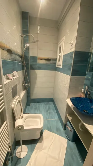 Rainbow, Nilie Hospitality MGMT