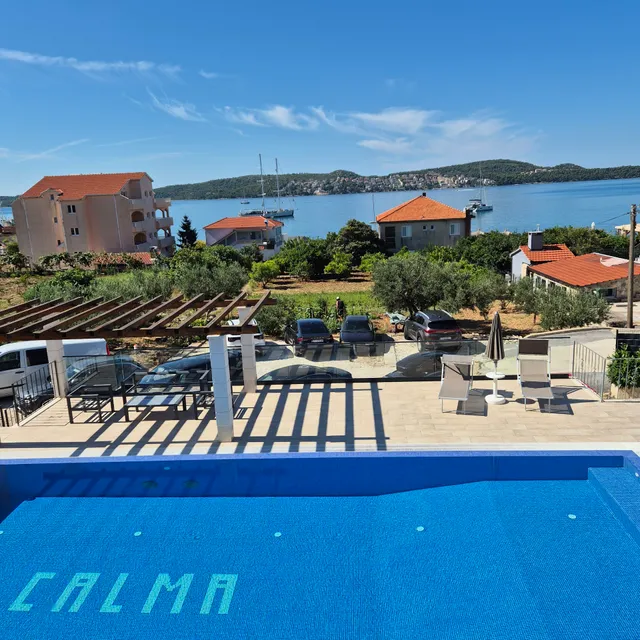 Calma apartments
