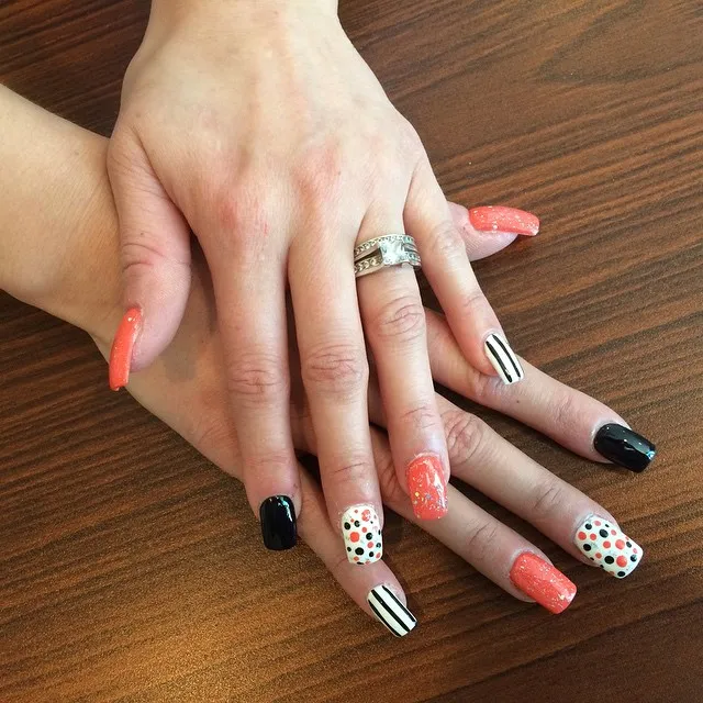 Four Seasons Nail Salon