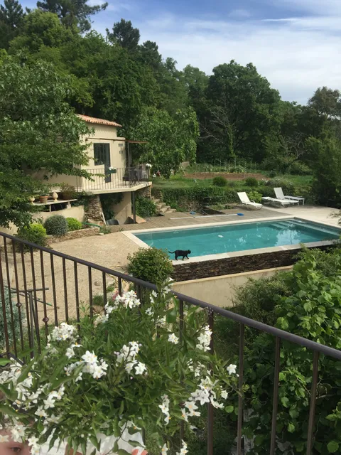 CHAMBRES D HOTES LES VERGERS DES MAURES