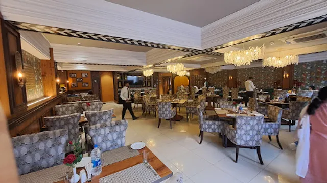 Moti Mahal Delux Tandoori Trail