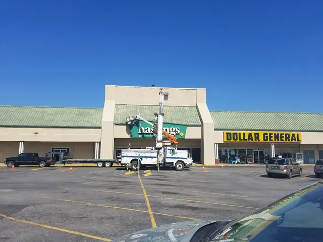Curt's Shopping Center