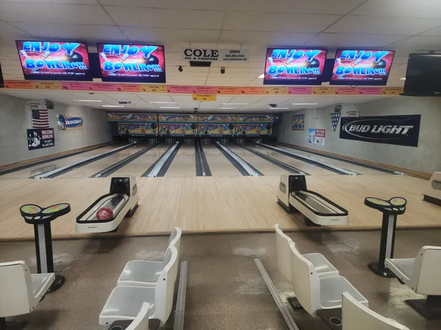 Jake's Village Bowl