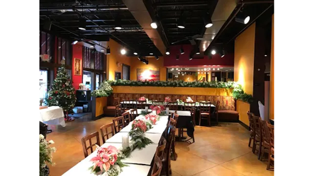 Phuket Thai Restaurant and Sushi