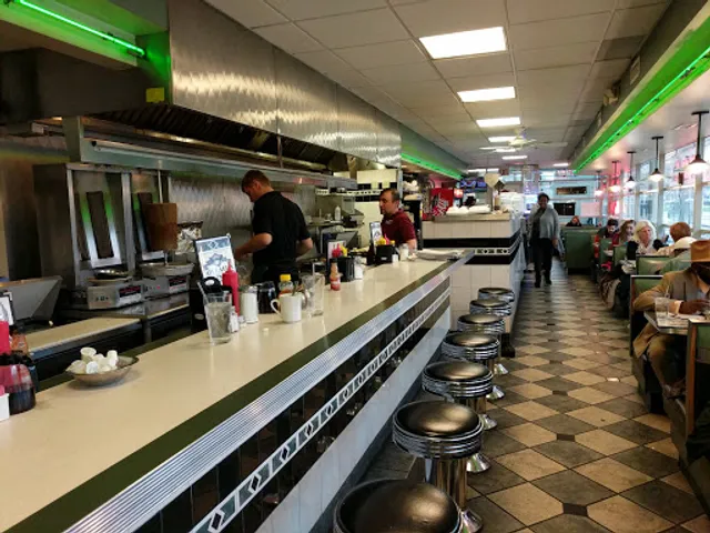 Michael's Diner At Shaker Square