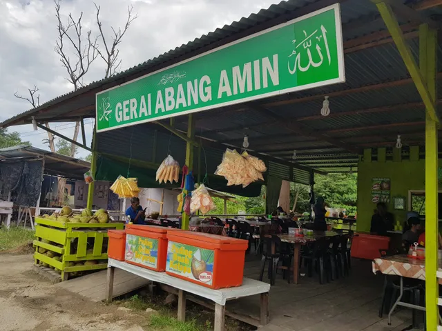 Gerai Kelapa Bakar Kak Tini (Lokan Bakar & Puding Kelapa)