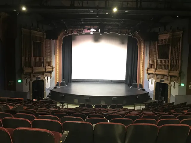 Brava Theater Center