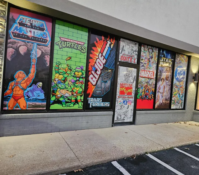 Must Love Toys & Comics