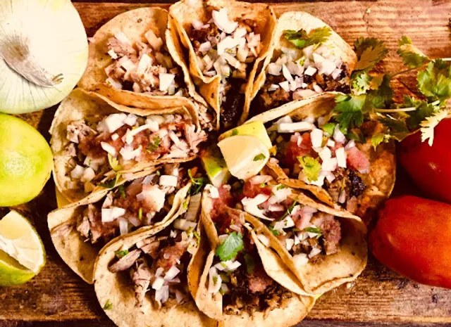 Carnitas Michoacanas Donia Maciza