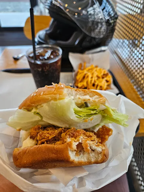 맘스터치 군산새만금산단점