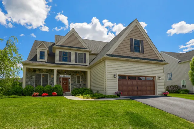 Lusk & Associates | Sotheby's International Realty