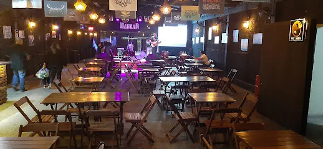 Hangar Rock Burger Bar