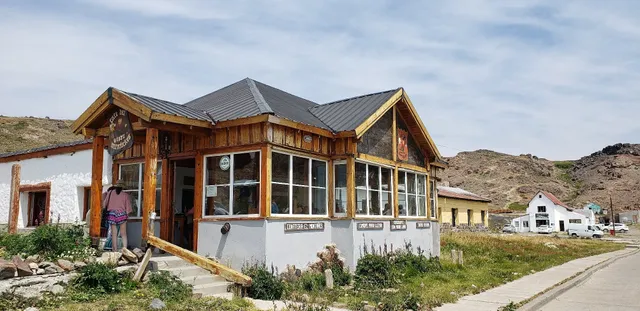 Hosteria y Cabañas Hualcupen