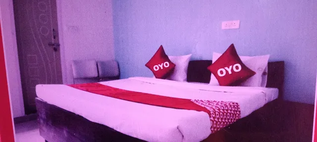 Super OYO Flagship Om Hotel