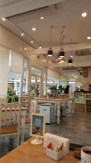 10 Dove's Street Resto