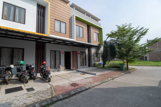 OYO 3253 Sofia Residence Syariah